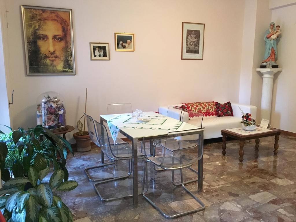 Casa Nostra Signora Hotel Isola Farnese Ngoại thất bức ảnh