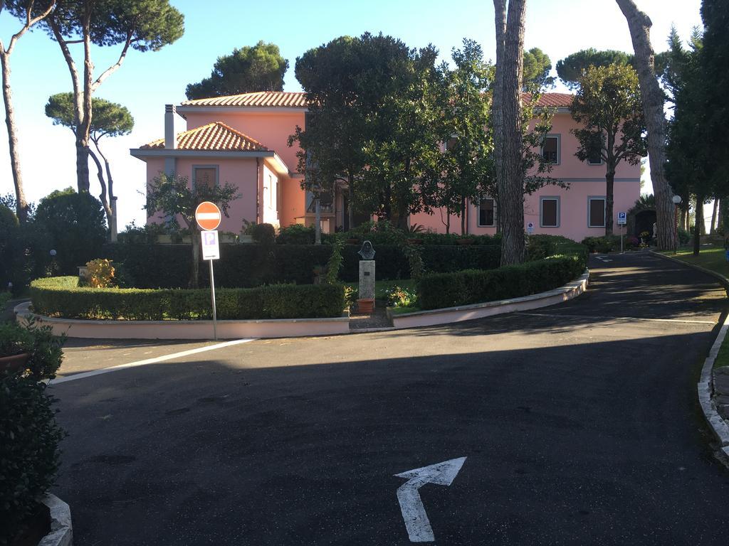 Casa Nostra Signora Hotel Isola Farnese Ngoại thất bức ảnh